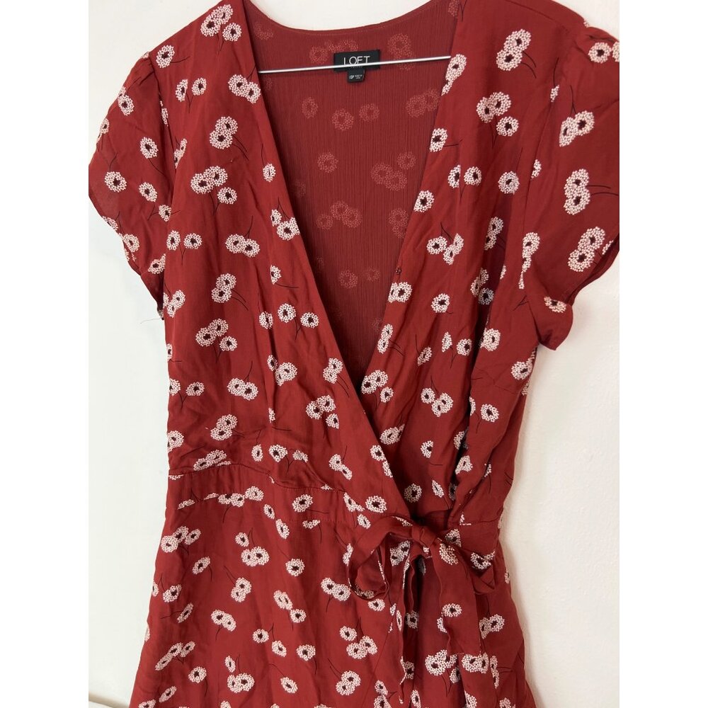 LOFT Rust Red Floral Wrap Dress Skort Daisy Print Boho Short Sleeve Romper 10P - Picture 6 of 7